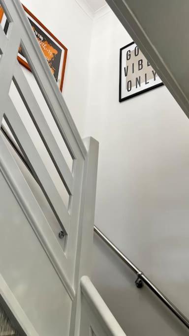 Cheerful 3 Bedroom Townhouse With Free Parking. Billericay Ngoại thất bức ảnh