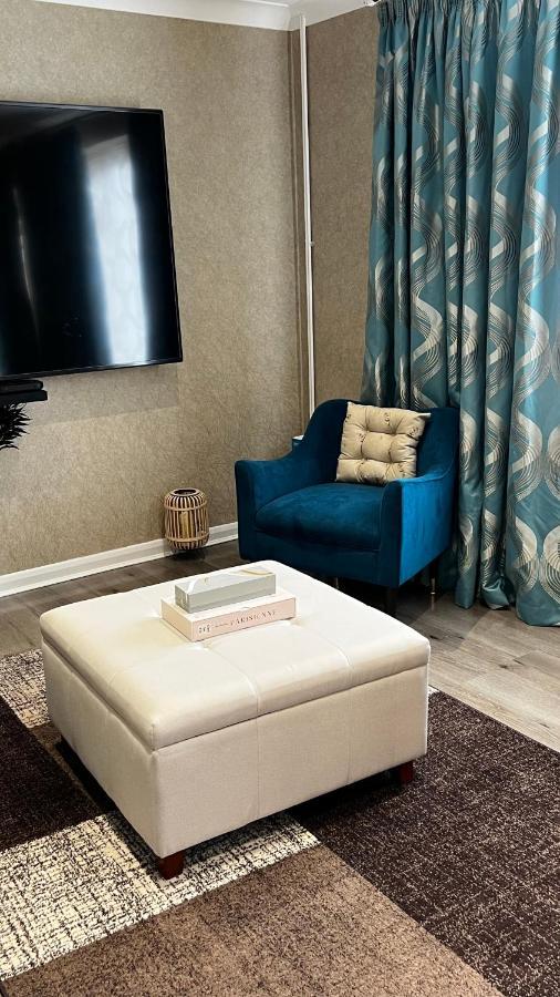 Cheerful 3 Bedroom Townhouse With Free Parking. Billericay Ngoại thất bức ảnh